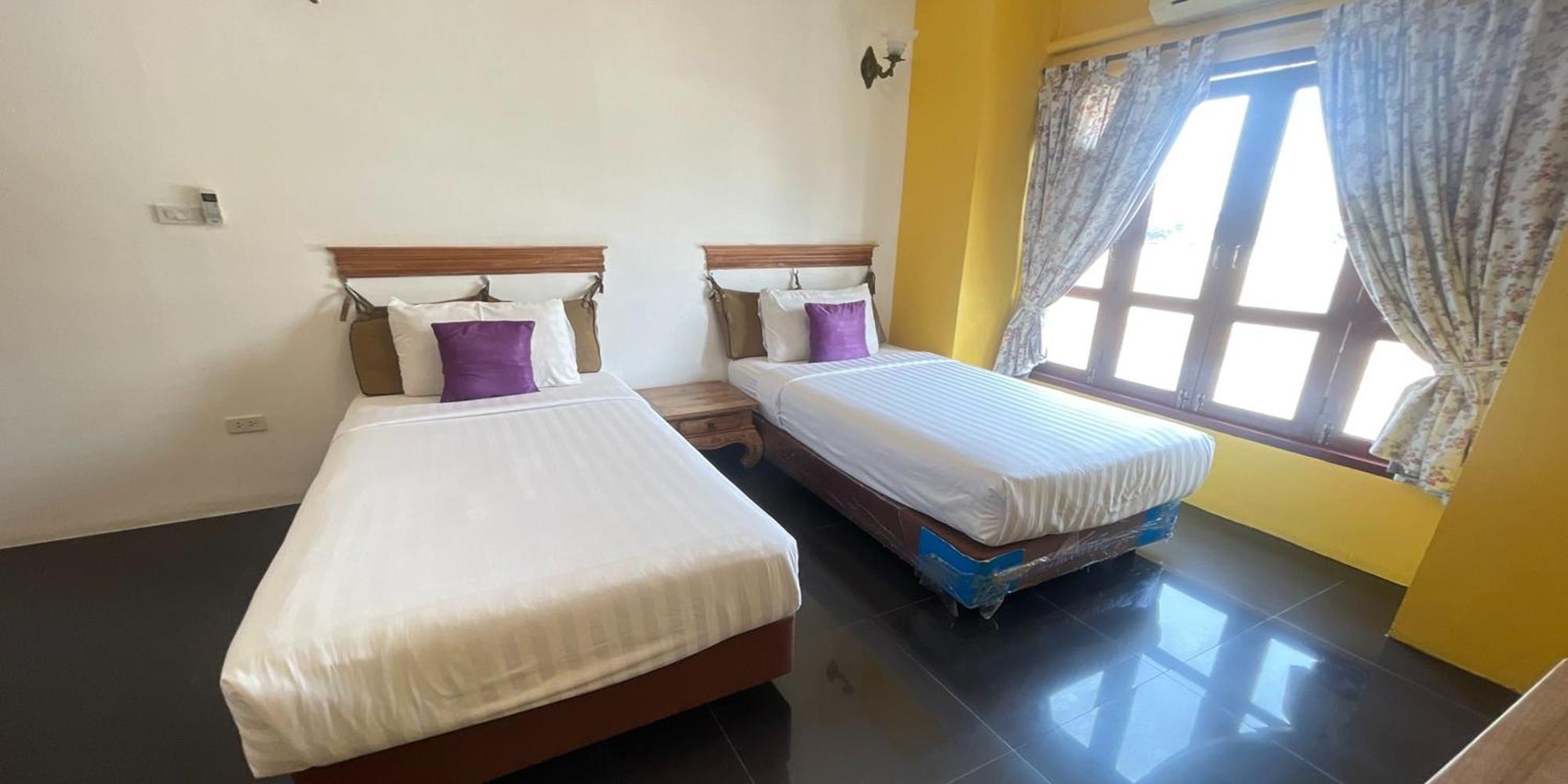 Yellow Tique Hotel Lampang Kültér fotó